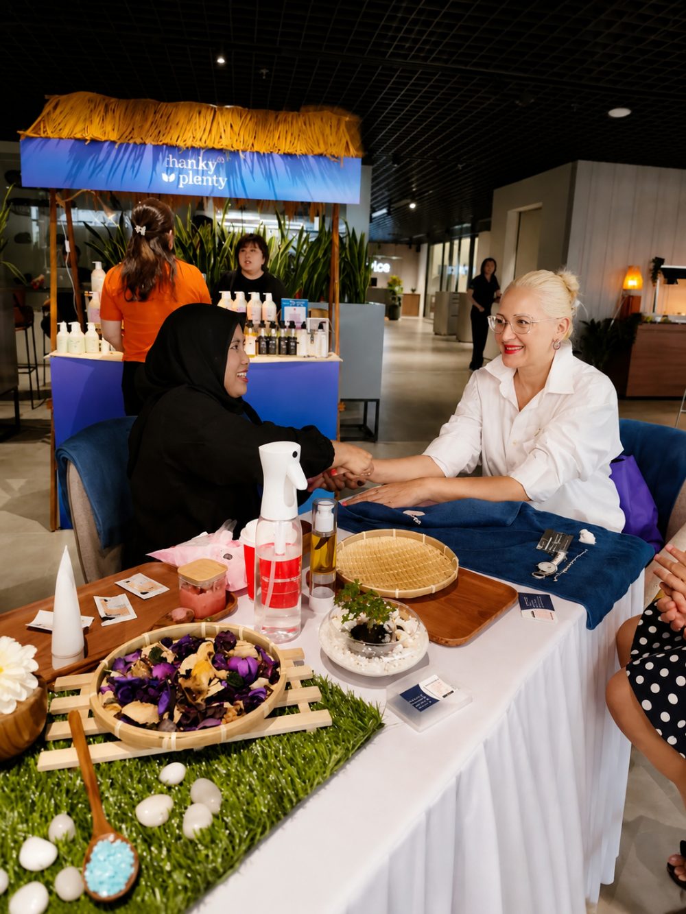 Express hand spa at a corporate wellness event