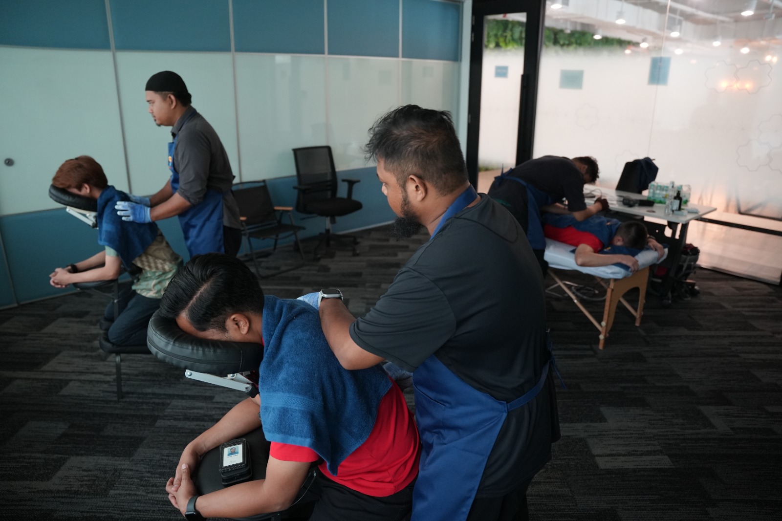 Chair Massage at the Office: How It Works